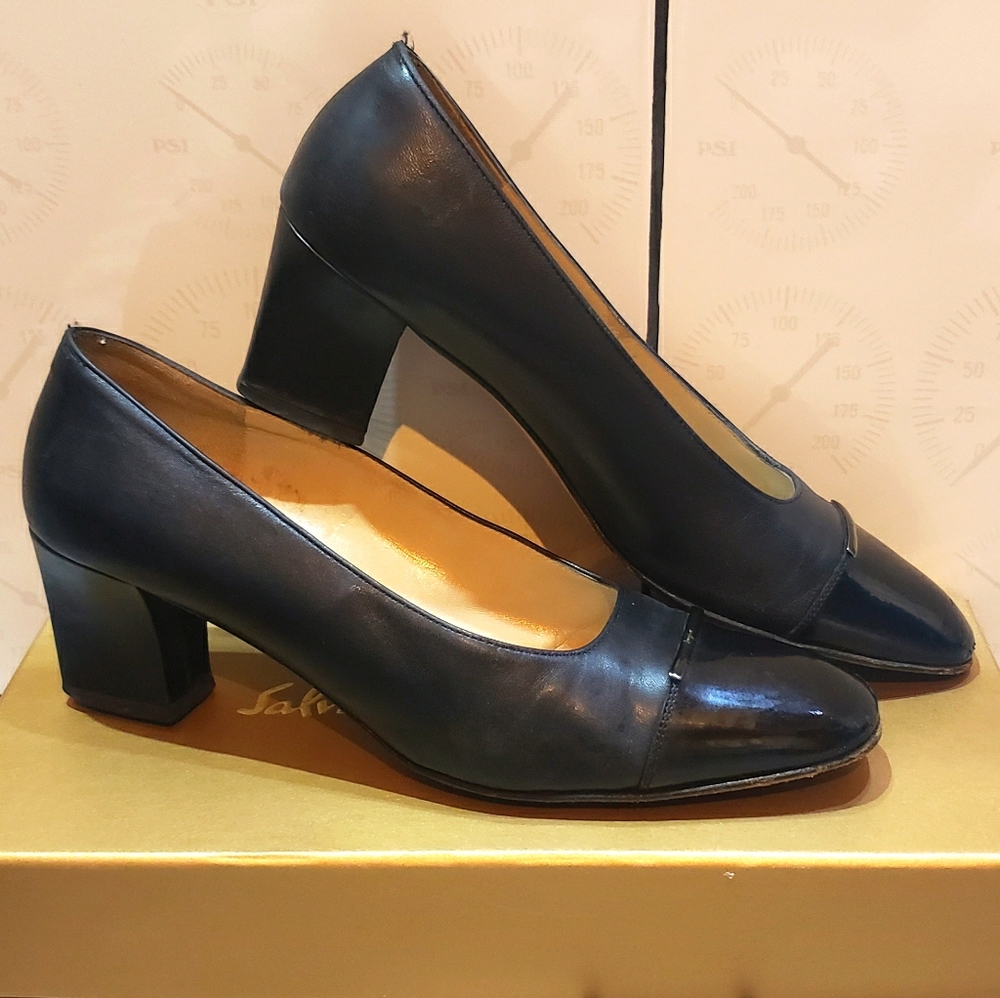 Salvatore Ferragamo Vintage Pumps